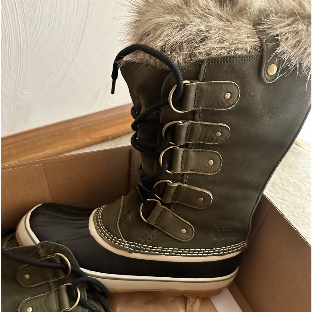 Sorel Joan of Arctic boots